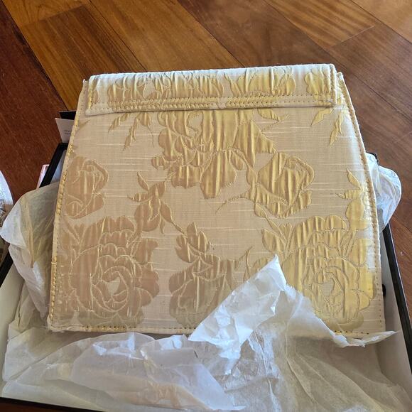 NWT Champagne Italy gold and‎ creme hat with matching purse main image 4